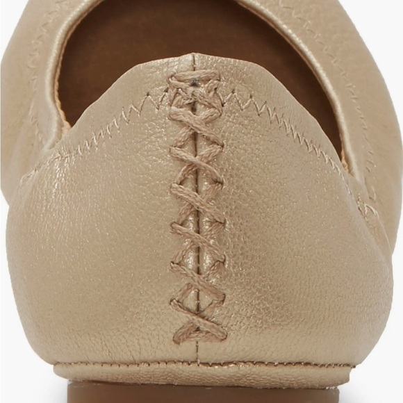 Lucky Brand ‘Emmie’ Ballet Flat in Platinum Size 8.5M - Picture 4 of 8